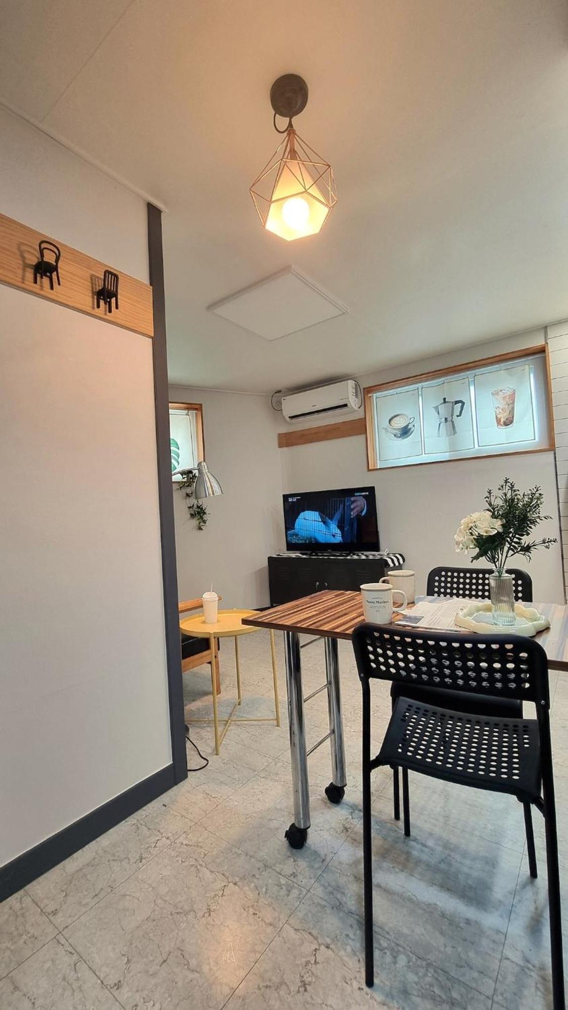 Petit Mejong Apartment